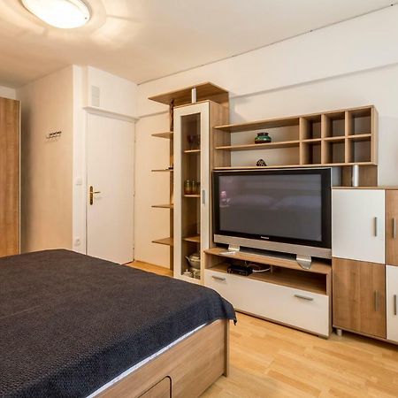 Modern Apartment Near The Beach And Center Of Split Luaran gambar