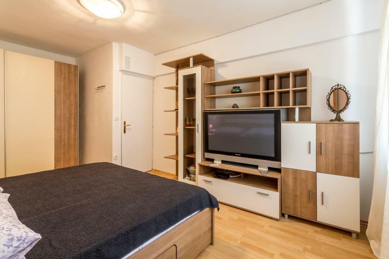 Modern Apartment Near The Beach And Center Of Split Luaran gambar