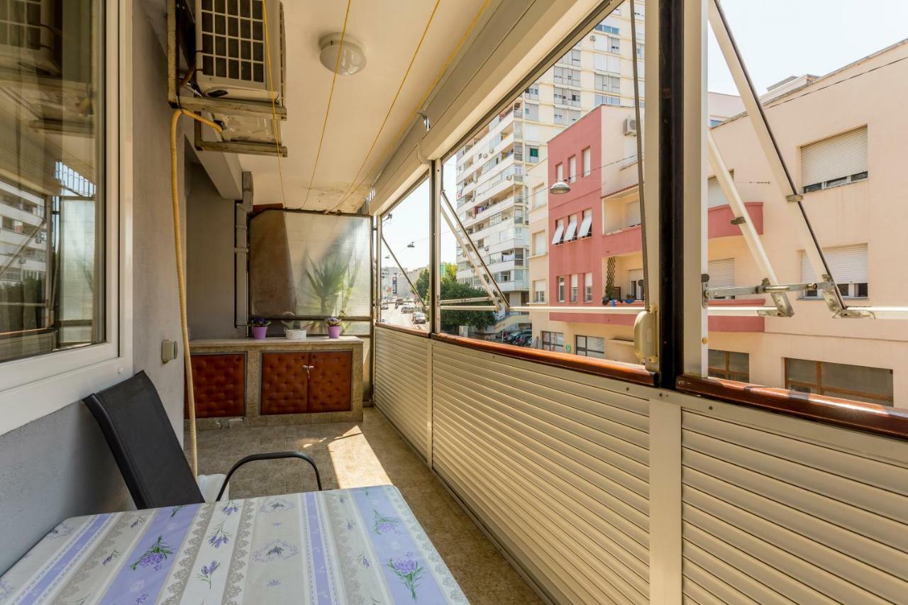 Modern Apartment Near The Beach And Center Of Split Luaran gambar